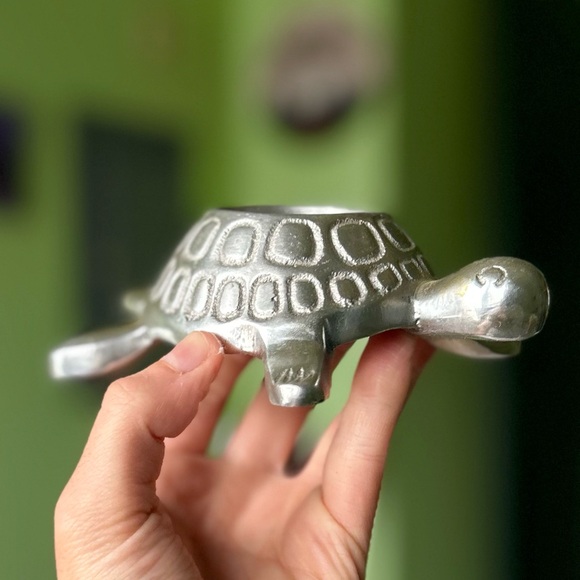 Rustic Metal Nautical Sea Turtle Baby Tea Light Candle Holder Decorative Accent - Picture 8 of 10